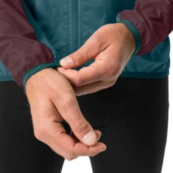 Veste Fine Coupe-vent Vaude Matera Air Lilas Foncé Bleu 10 Veste Fine Coupe-vent Vaude Matera Air Lilas Foncé Bleu -Pieces Velo Magasin vu 43135 318 005